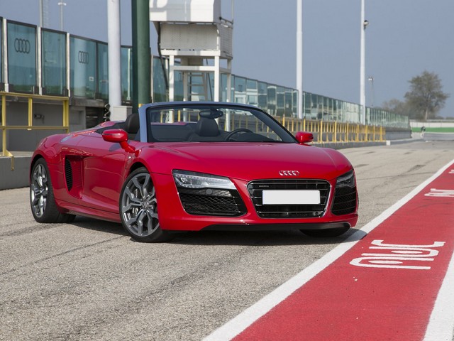 R8 SPYDER V10 type 1 Ph II 2012-2015